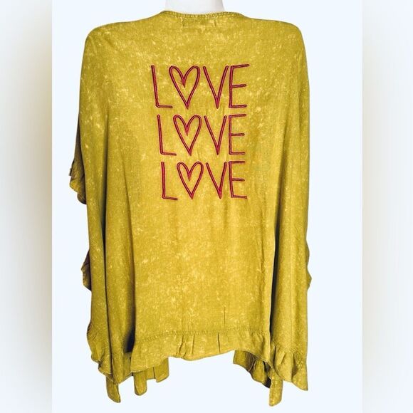 Love Is In The Air Duster OS NWT - Picture 1 of 3